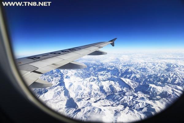 在飞机上，欣赏这世界屋脊的美，很难找到第二处如此壮观的景色。